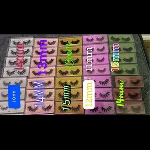 3D mink eyelashes and tweezers